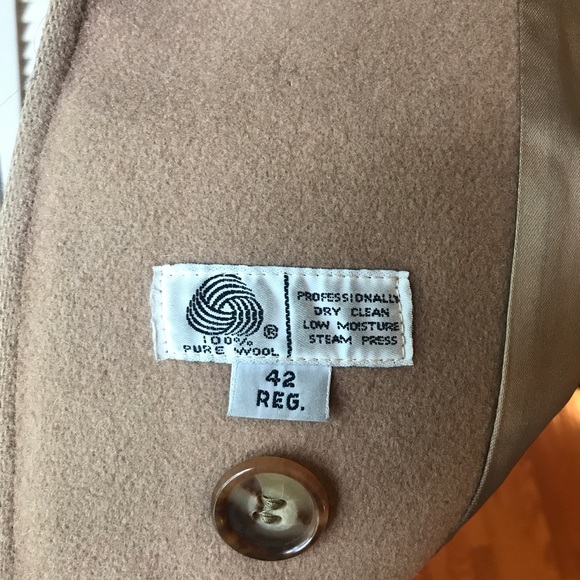 Vintage London Fog Camel Top Coat - Picture 5 of 9